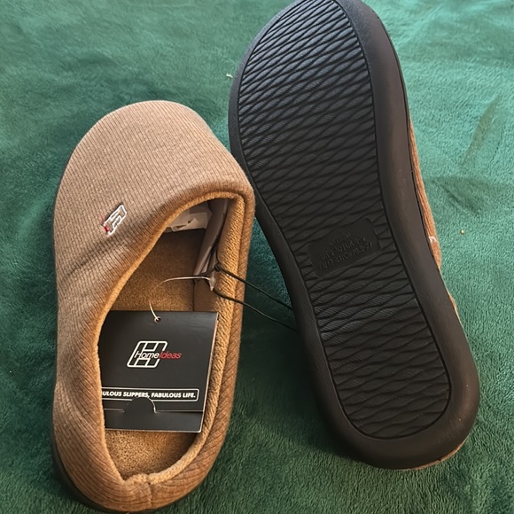 Home ideas Men’ soft Brown Slippers - Picture 2 of 4